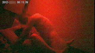 Բազմաէթնիկ պոռնո կատարող Ավա Դիվայնը երկար ծծում է կոկորդը, մինչ տղան բռունցք է անում նրա հետույքը