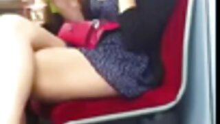 Գեր նիհար ասիացի փոքրիկ Նատաշան լոգանք է ընդունում օտարերկրացու հետ խելահեղ սեքսից առաջ